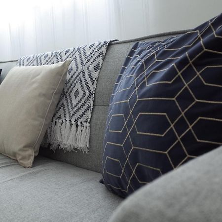 1 Bedroom Apartment With Free Parking Уэймут Экстерьер фото